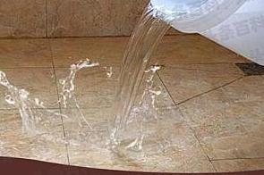 东昌府漏水维修 免砸砖防水材料该如何施工